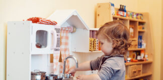 czy kuchnia-zabawka jest odpowiednia dla dziecka?