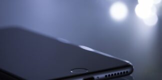 Ile procent ludzi ma iphona?