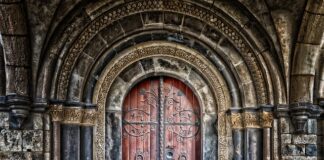 Na czym polega dostęp do rynku pracy obywateli spoza UE?