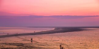 Do czego prowadzi niska samooceną?