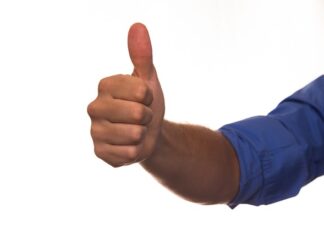 Jak nauczyć się akceptować to czego nie można zmienić książka?