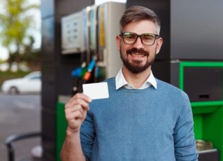 Czy z karty paliwowej może korzystać mała firma